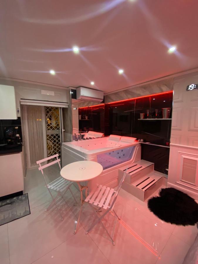 Samm B&B Porta San Gennaro Napoli Dış mekan fotoğraf